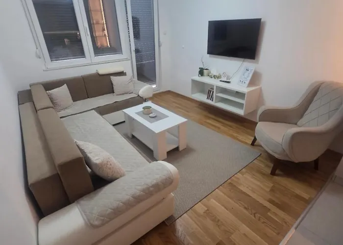 Wolf's Wonder アパート Obrenovac